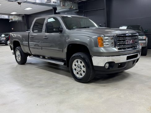 Used 2013 GMC Sierra 2500 SLT w/ SLT Convenience Package image 6