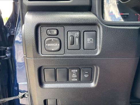 Used 2024 Toyota 4Runner TRD Sport AWD/4WD image 34