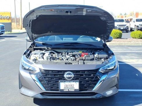 Used 2025 Nissan Sentra SV FWD image 32
