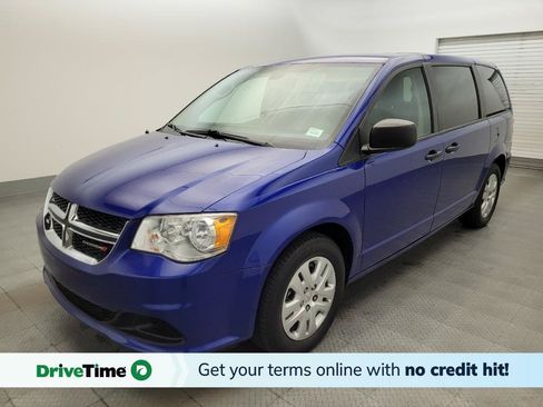 Used 2019 Dodge Grand Caravan SE FWD image 1