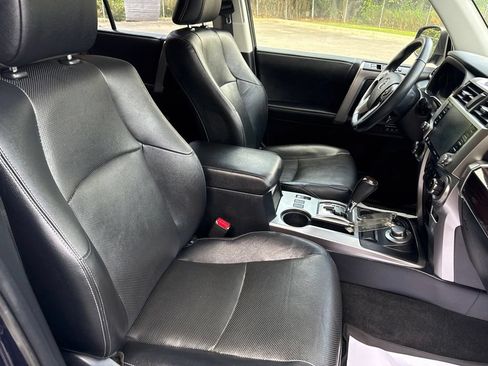 Used 2021 Toyota 4Runner Limited AWD/4WD image 12
