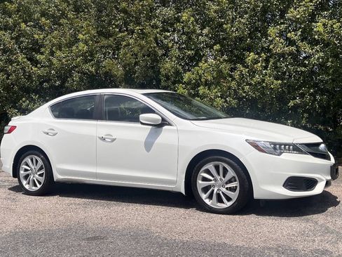 Used 2018 Acura ILX FWD image 10
