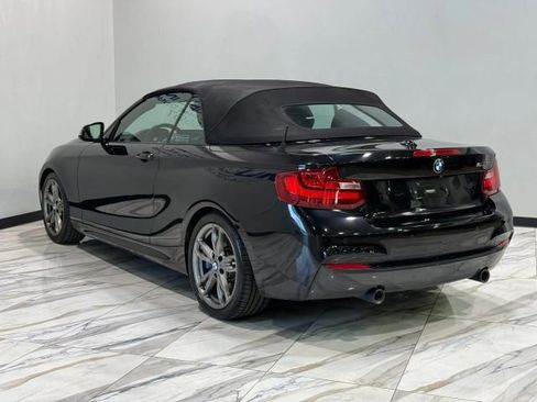 Used 2015 BMW M235i Convertible image 8