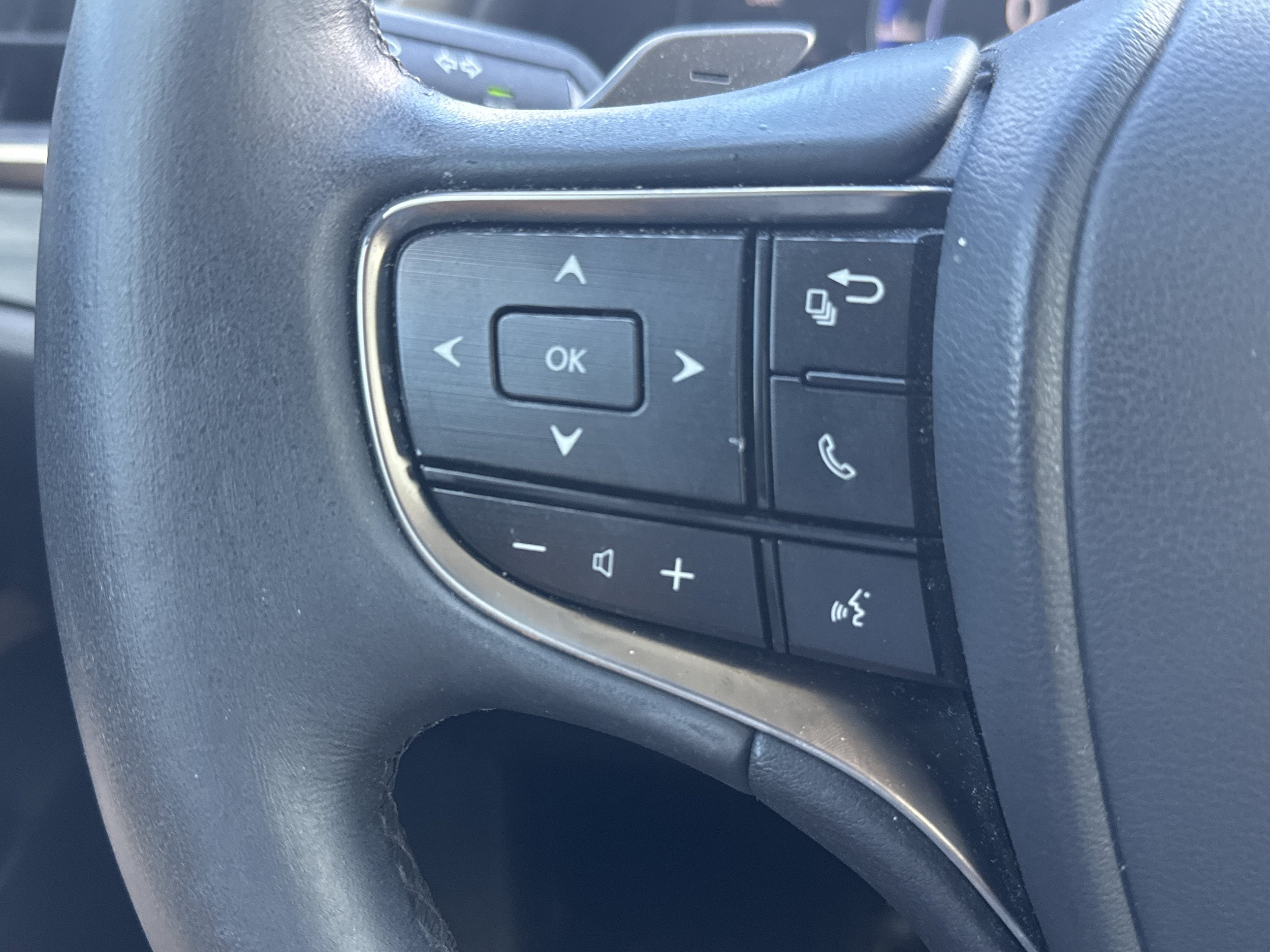 Used 2020 Lexus ES 350 w/ Premium Package FWD image 32