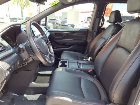Used 2025 Honda Odyssey Sport-L image 18