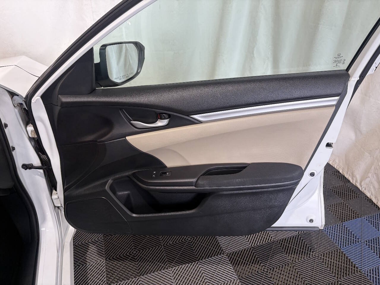 Used 2019 Honda Civic LX image 11