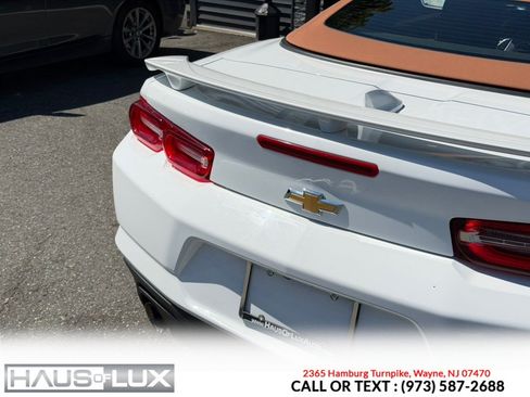 Used 2020 Chevrolet Camaro LT RWD image 17