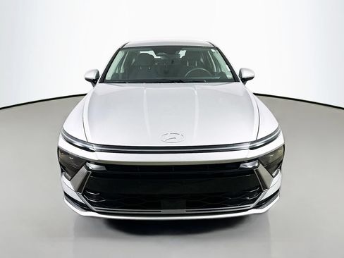 Used 2025 Hyundai Sonata SEL FWD image 2