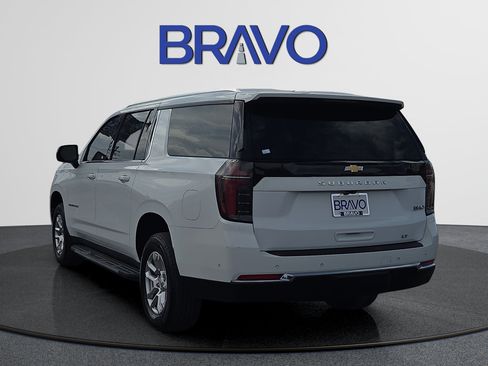 Used 2025 Chevrolet Suburban LT AWD/4WD image 3