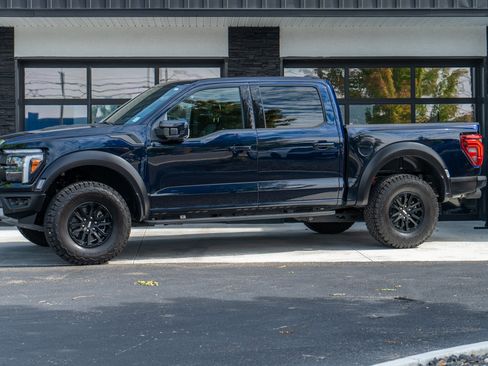 Used 2026 Ford F150 Raptor AWD/4WD image 3