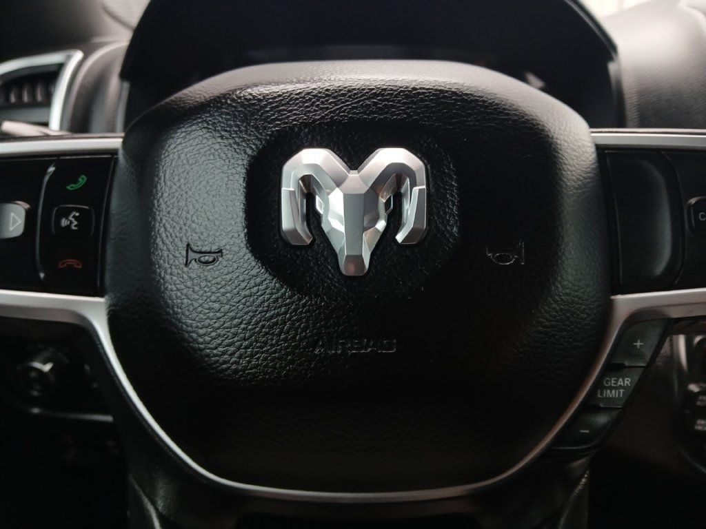 Used 2019 RAM 1500 Big Horn AWD/4WD image 5
