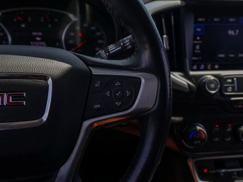 Used 2022 GMC Terrain SLT FWD image 27