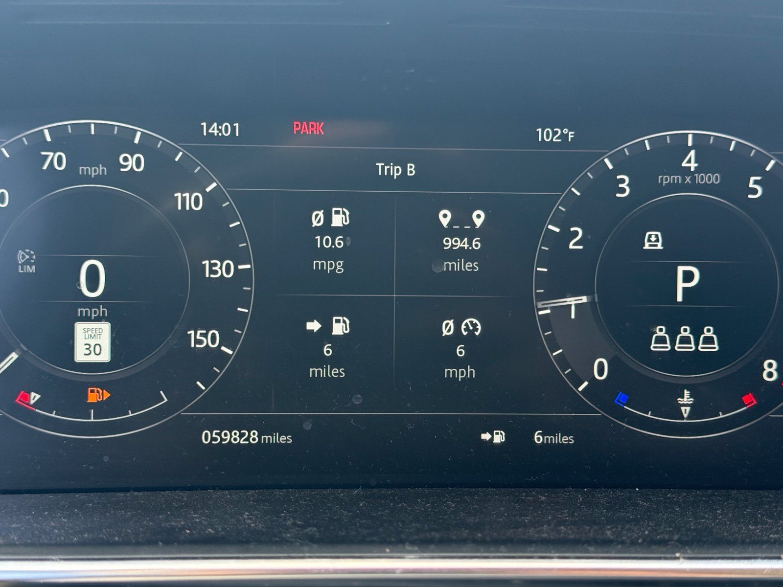 Used 2019 Land Rover Range Rover Sport SE AWD/4WD image 12