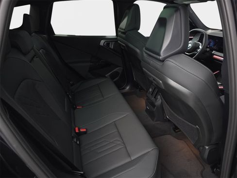 New 2026 BMW X3 xDrive30 w/ Premium Package image 11