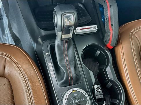 Used 2024 Ford Bronco Heritage Edition AWD/4WD image 19