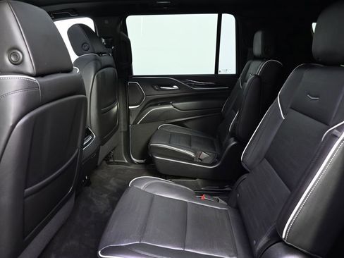 Used 2023 Cadillac Escalade ESV Sport w/ Touring Package AWD/4WD image 21