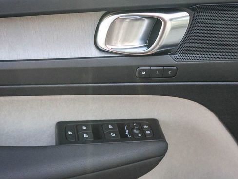 New 2026 Volvo XC40 B4 Plus w/ Climate Package FWD image 30