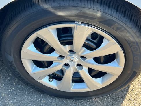Used 2023 Toyota Corolla LE FWD image 22