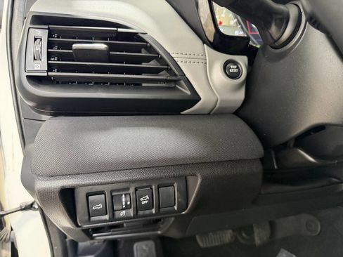 Used 2024 Subaru Outback Premium image 15