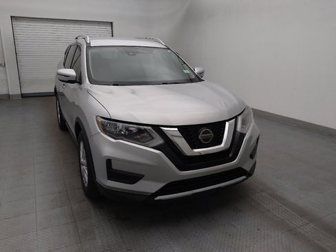 Used 2020 Nissan Rogue SV image 14
