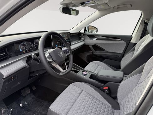 New 2026 Volkswagen Tiguan S image 9