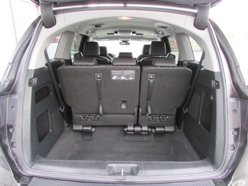 Used 2024 Honda Odyssey Touring image 4
