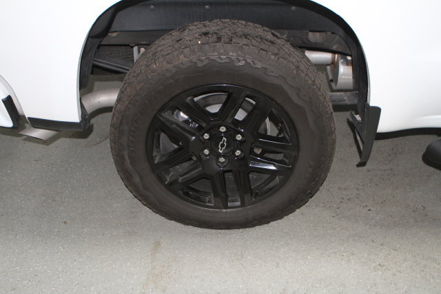 Used 2026 Chevrolet Silverado 1500 RST w/ RST Select Package AWD/4WD image 5