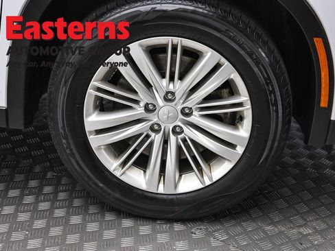 Used 2024 Mitsubishi Outlander ES AWD/4WD image 30