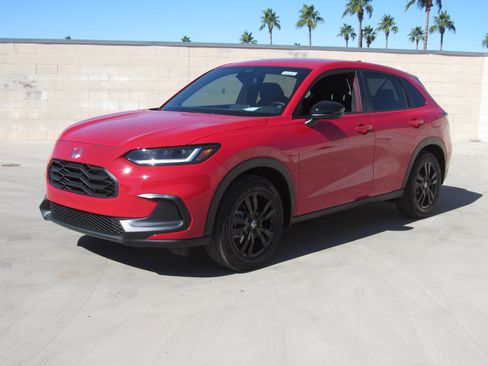 New 2026 Honda HR-V Sport image 2