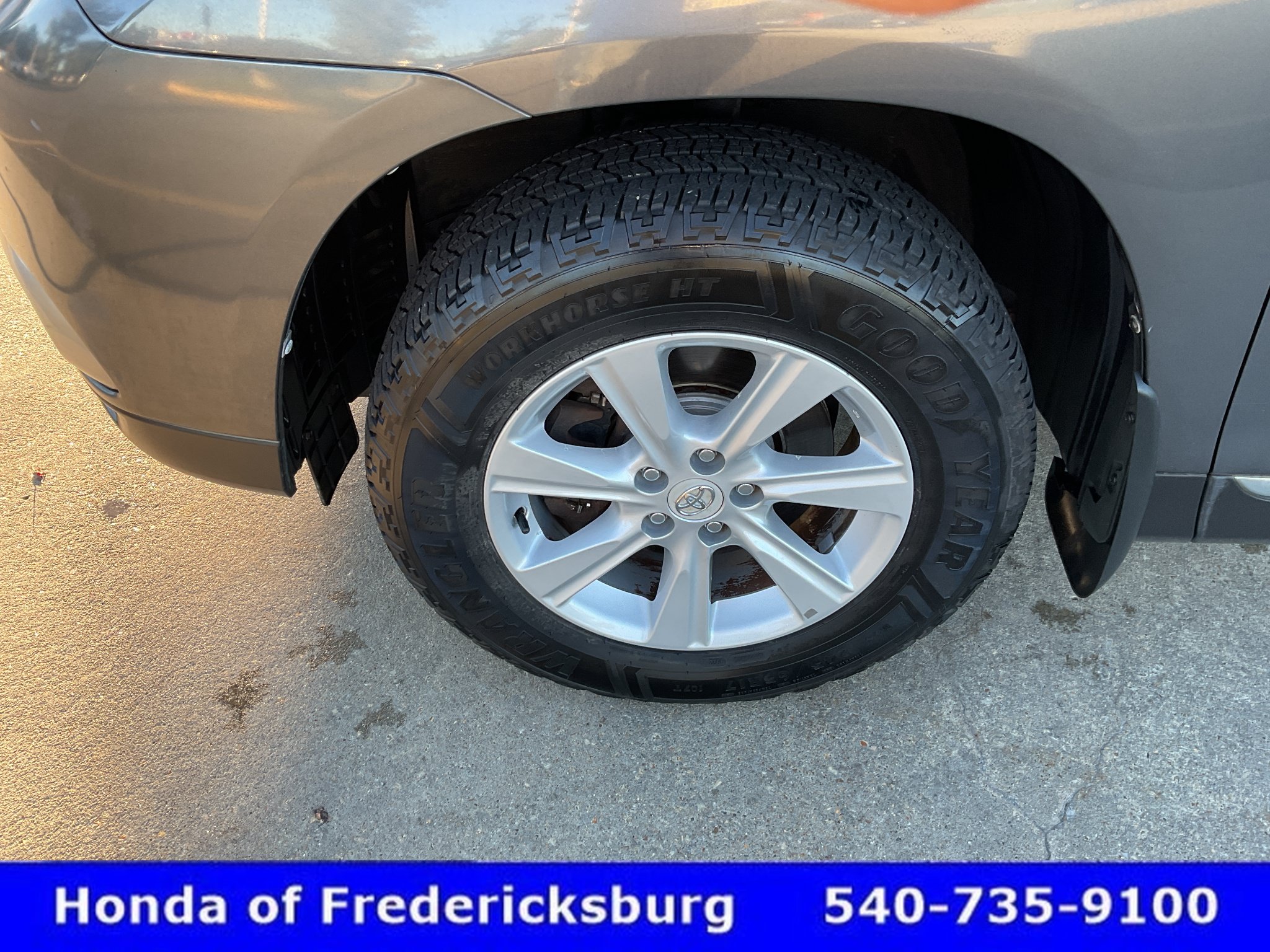 Used 2011 Toyota Highlander SE w/ Convenience Pkg AWD/4WD image 10
