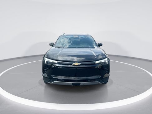 Used 2024 Chevrolet Blazer EV LT AWD/4WD image 3