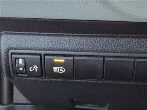 Used 2023 Toyota Corolla SE FWD image 13