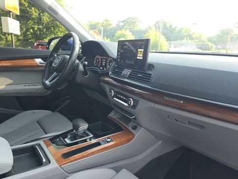 Used 2022 Audi Q5 e Premium Plus AWD/4WD image 22