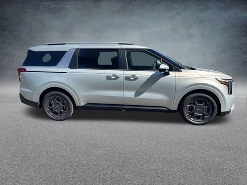 New 2026 Kia Carnival EX image 34
