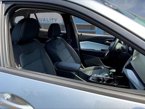 New 2026 Chevrolet Trax LT w/ Driver Confidence Package FWD image 11