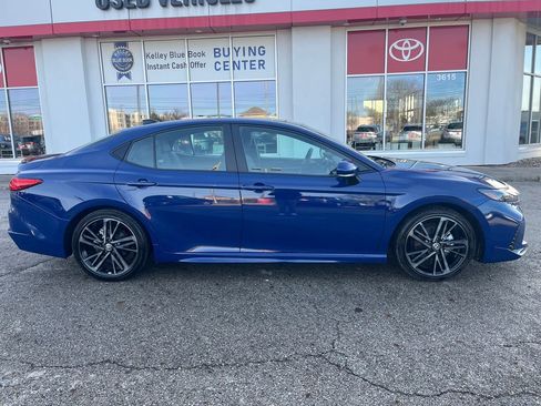 Used 2025 Toyota Camry XSE image 6