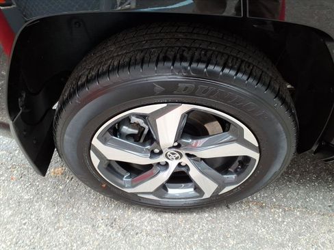 Certified 2025 Toyota RAV4 SE image 7