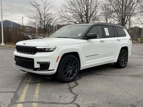 Used 2025 Jeep Grand Cherokee L Summit image 1