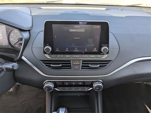 Certified 2025 Nissan Altima 2.5 S image 27