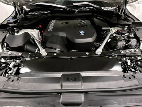 Used 2024 BMW 530i xDrive w/ Convenience Package image 9