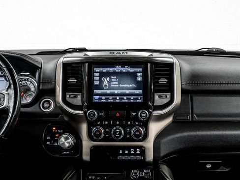 Used 2019 RAM 1500 Laramie image 24