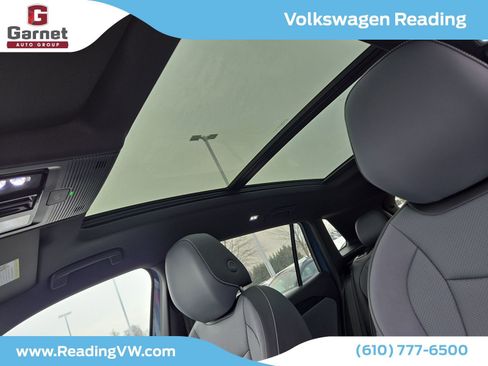 New 2026 Volkswagen Tiguan SE R-Line image 11