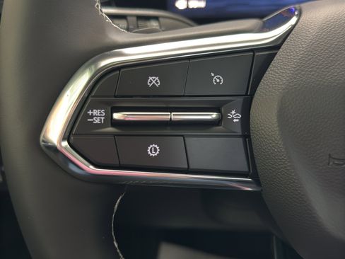 New 2026 Chevrolet Traverse LT image 28