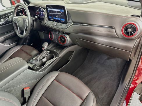 Used 2025 Chevrolet Blazer RS FWD image 36