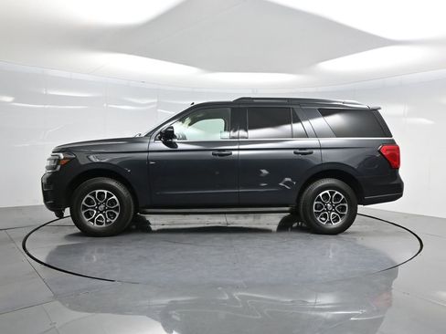 Used 2024 Ford Expedition XLT image 55