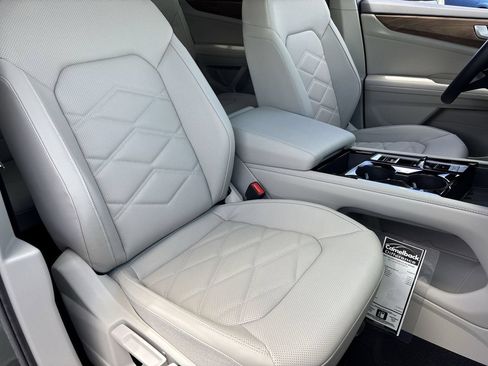 New 2026 Volkswagen Atlas SE FWD image 7