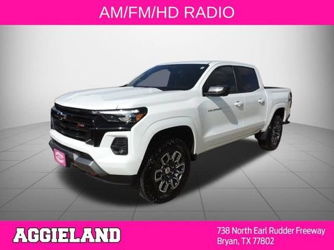 Used 2025 Chevrolet Colorado Z71 w/ Technology Package AWD/4WD image 8