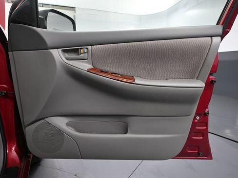 Used 2007 Toyota Corolla LE FWD image 36