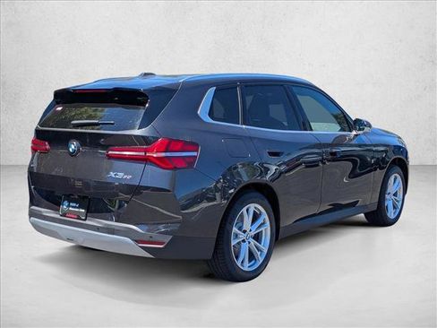 Used 2025 BMW X3 xDrive30i w/ Premium Package AWD/4WD image 2