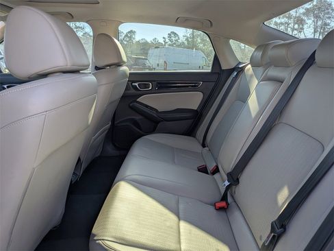 Used 2022 Honda Civic Touring image 14